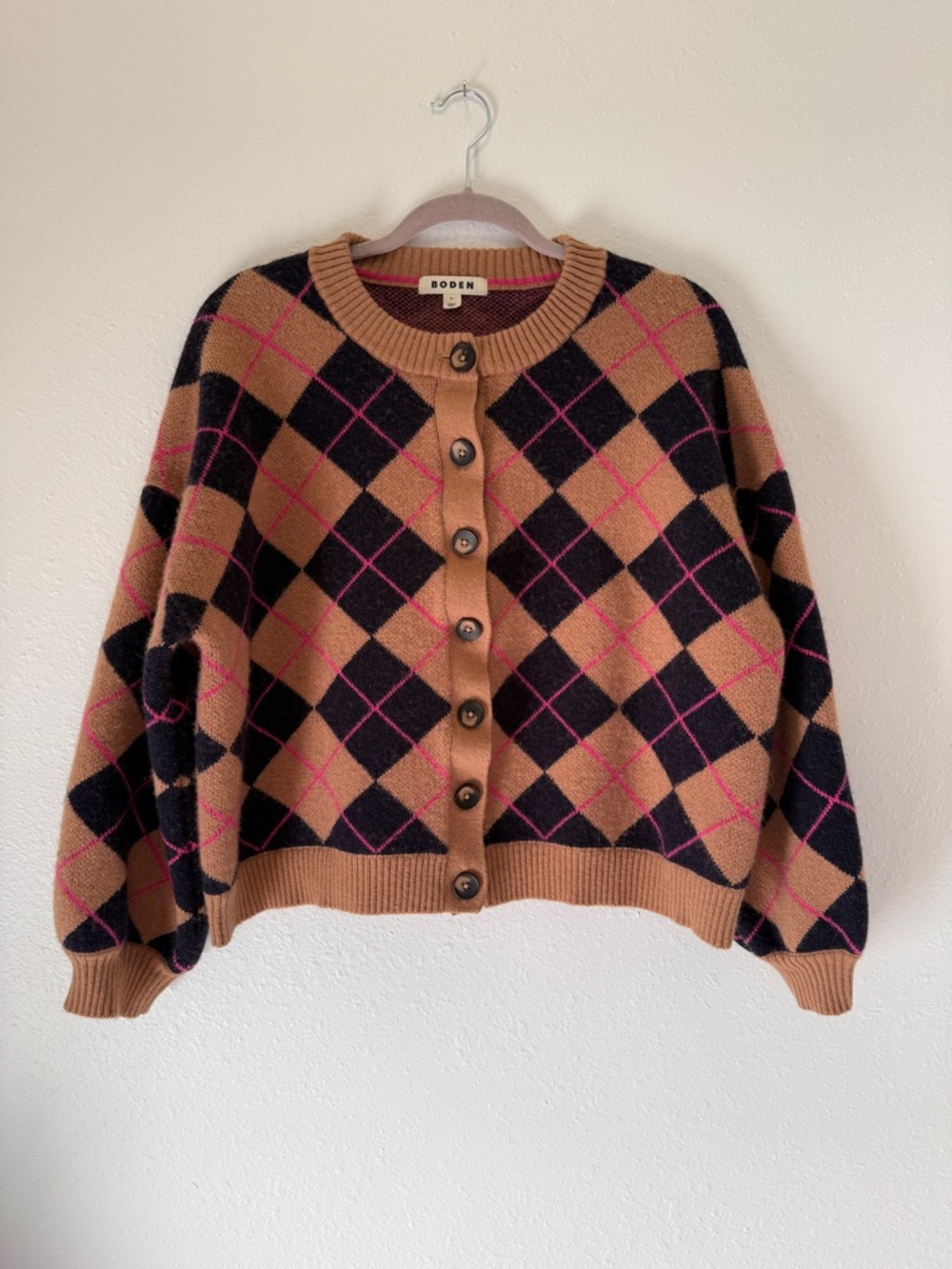 Boden Abi Jacquard Wool Alpaca Cardigan Collegiate Camel Navy Argyle Size XL - Picture 5 of 12